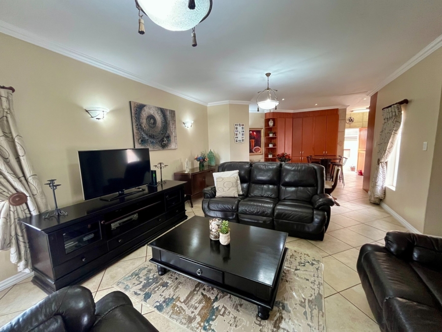 3 Bedroom Property for Sale in Wilkoppies North West